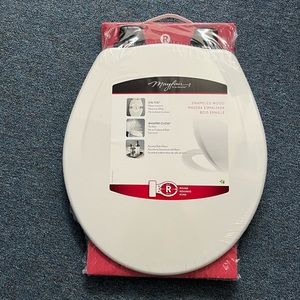 NWT Mayfair rounded enamel wood toilet seat cover.  Measures 16.5”.